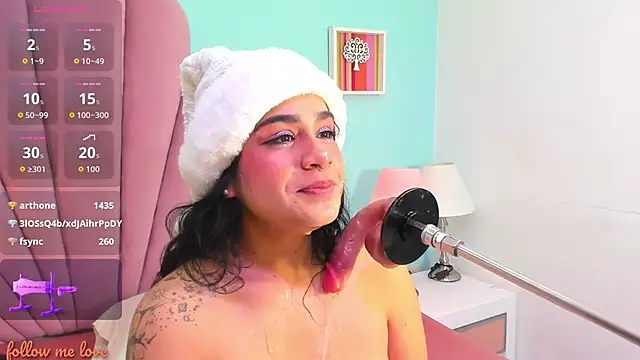 zyle_boobs's cam snapshot