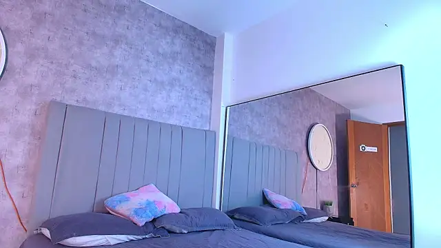 karla-ruiz's cam snapshot