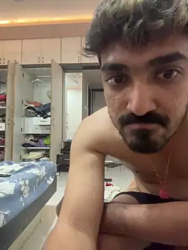 hornyguy271192 live sex cam