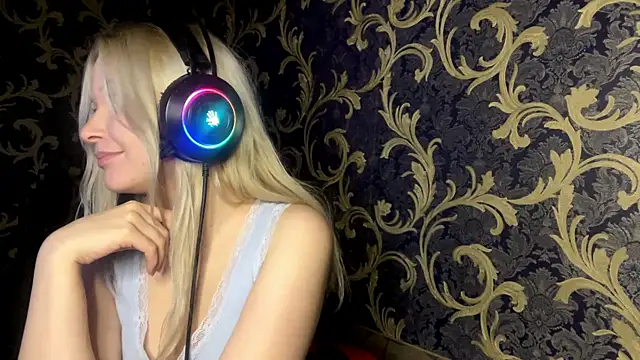 Cira_BabyFace's cam snapshot