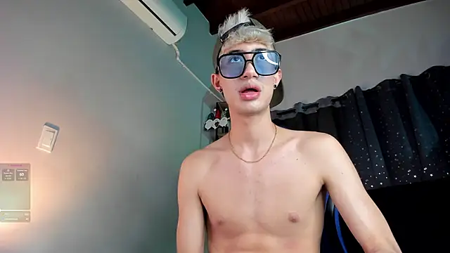 NovaaWheler live sex cam