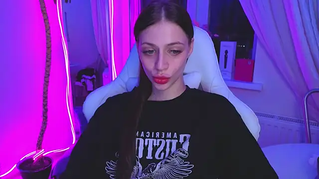 Daria_Promisess live sex cam