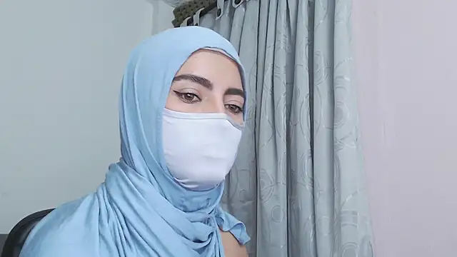 jade_nassar's cam snapshot