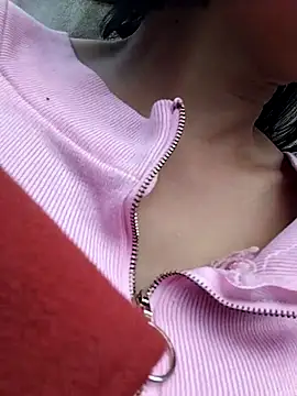 linda_bae00's cam snapshot