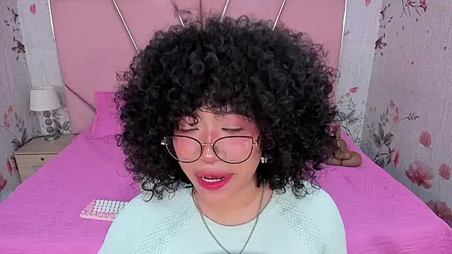 SafiroAgataaa's cam snapshot