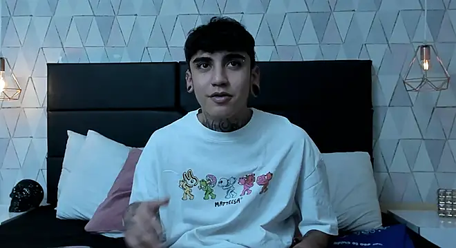 SantiOlsen live sex cam