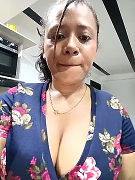 cindy_damm's cam snapshot