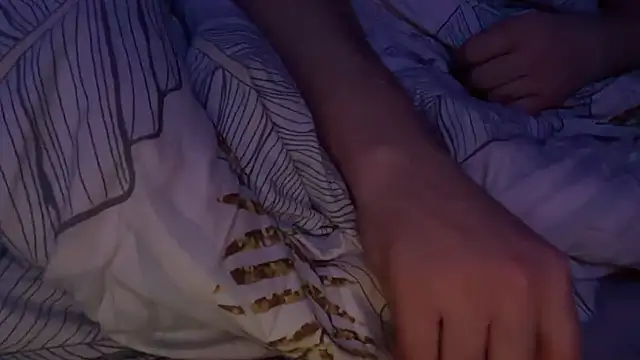 houy111111's cam snapshot