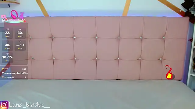 Luna_blackk's cam snapshot