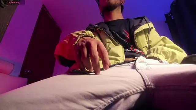 s_sven03's cam snapshot