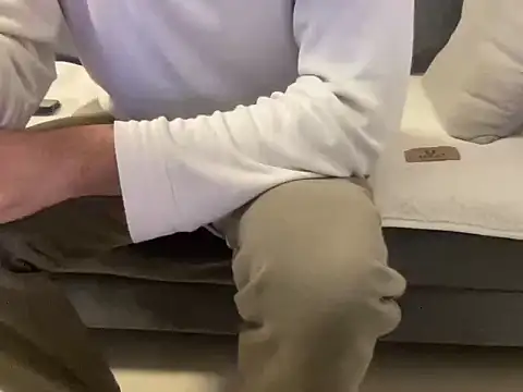 4small4inchlol's cam snapshot