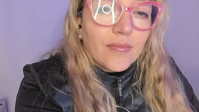 Naty_Mature_ live sex cam