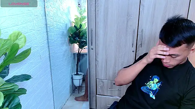 PinooyMilker's cam snapshot