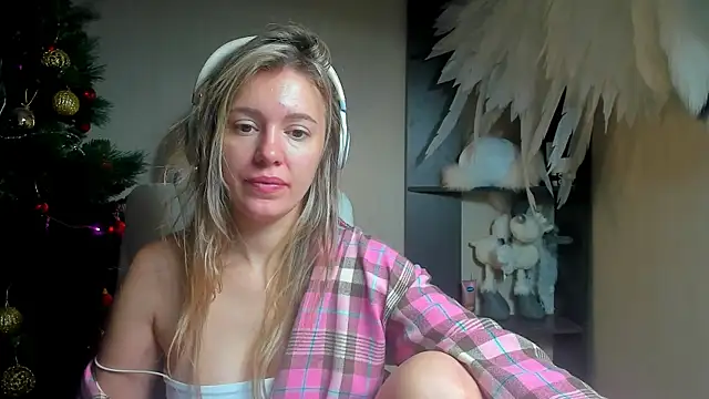 foxy_blond's cam snapshot