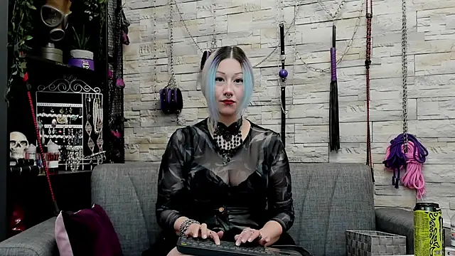 CruelMistress's cam snapshot