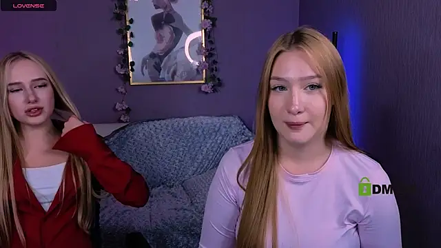 playful_sophie's cam snapshot