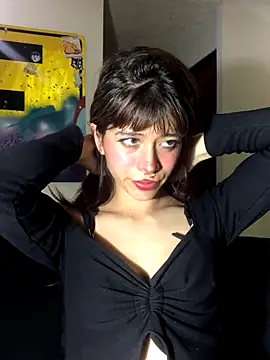 SuzzyyM's cam snapshot