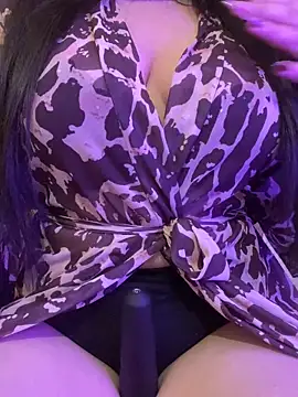 Cameelia live sex cam