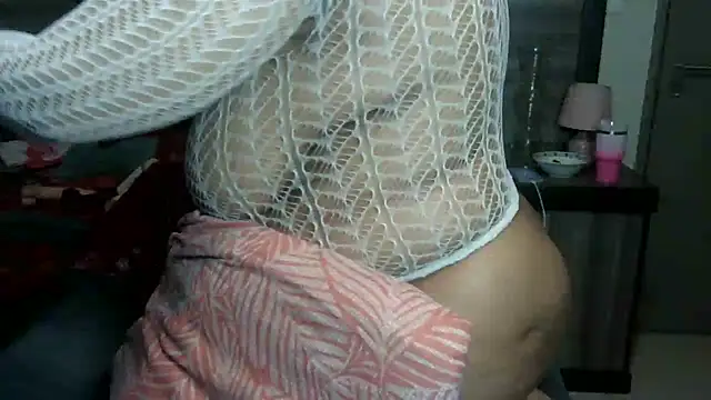 BigButt-MomJ75's cam snapshot