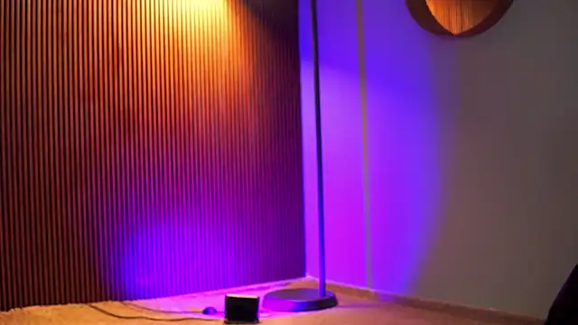 RavennaDArcy's cam snapshot