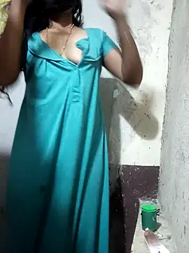 Gautami-telugu's cam snapshot