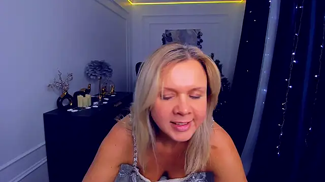 AgathaKlouin's cam snapshot