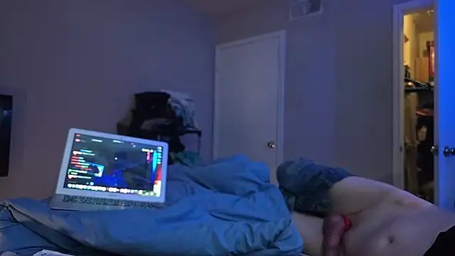 Mrkarizma's cam snapshot