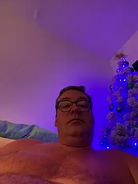 MountJohnXL live sex cam