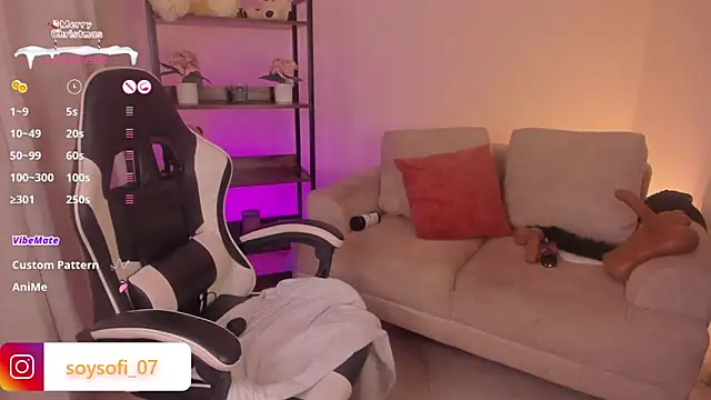 Nina_Blaze's cam snapshot