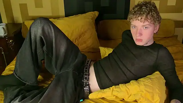 TRAVIS_CLAS's cam snapshot