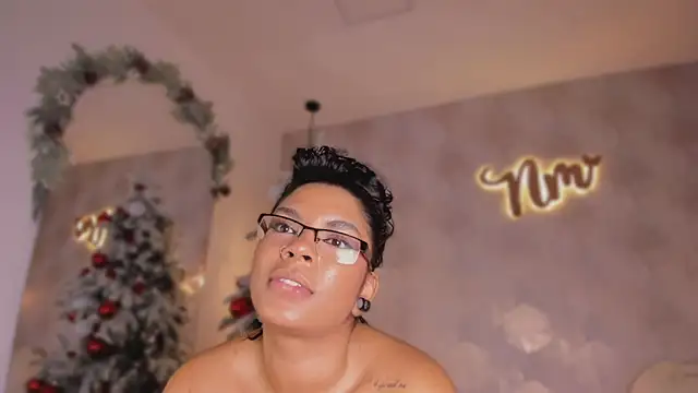 Nicolemorelli2 live sex cam