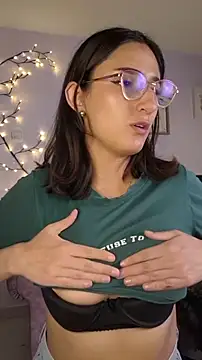 princess_foxxy's cam snapshot