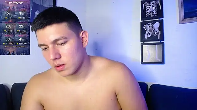 JamesCr_ live sex cam