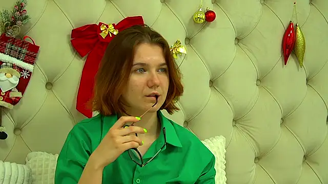 LessySmith live sex cam