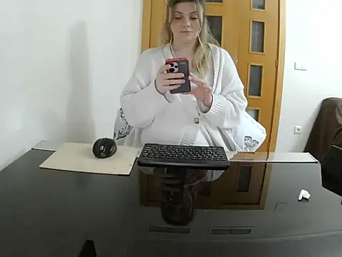 Adelyxveex's cam snapshot