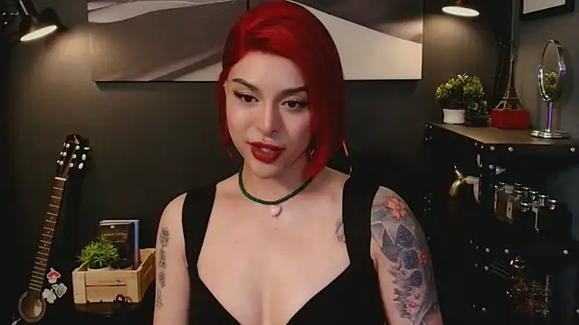 LetisiaRocks live sex cam