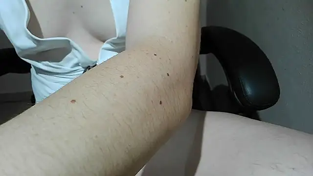 ana_rosadinha's cam snapshot