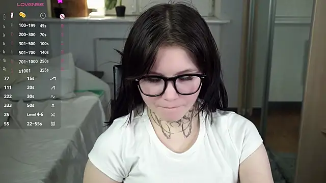 CaroleMyers live sex cam