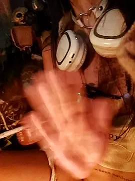 k_lebannon's cam snapshot