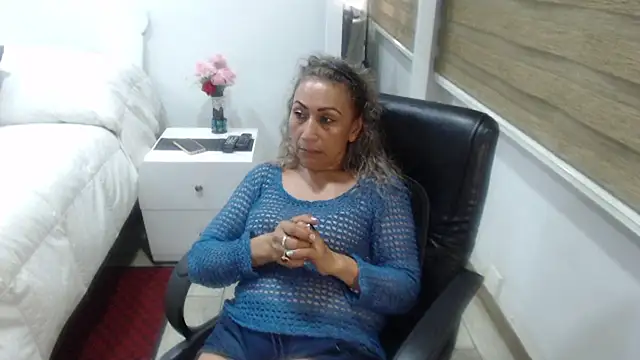 jesy_hot's cam snapshot