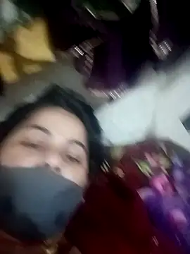 JULEE-740's cam snapshot