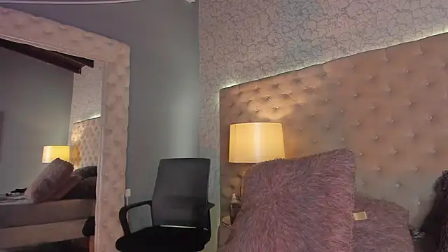 AlannaBlakes's cam snapshot