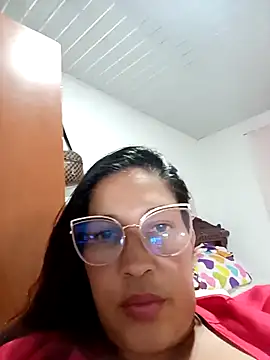 Ivy_horse_'s cam snapshot