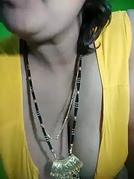 priya_curvy's cam snapshot