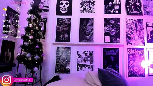 Lexyjoycce live sex cam