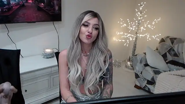 missJen111's cam snapshot