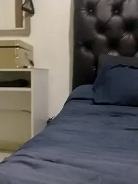 SHARLOT2427's cam snapshot