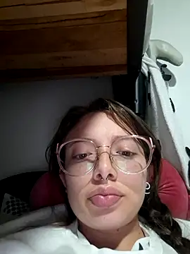 linda-schmidt's cam snapshot