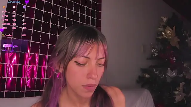 MiaGoth_'s cam snapshot