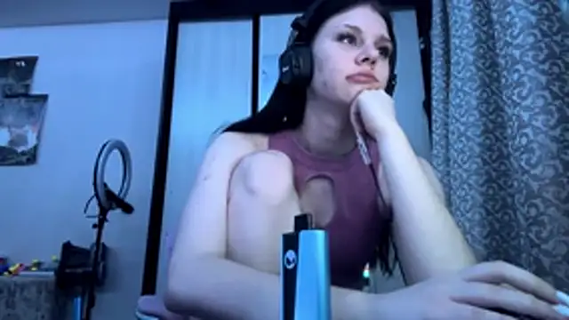 AnGallo's cam snapshot